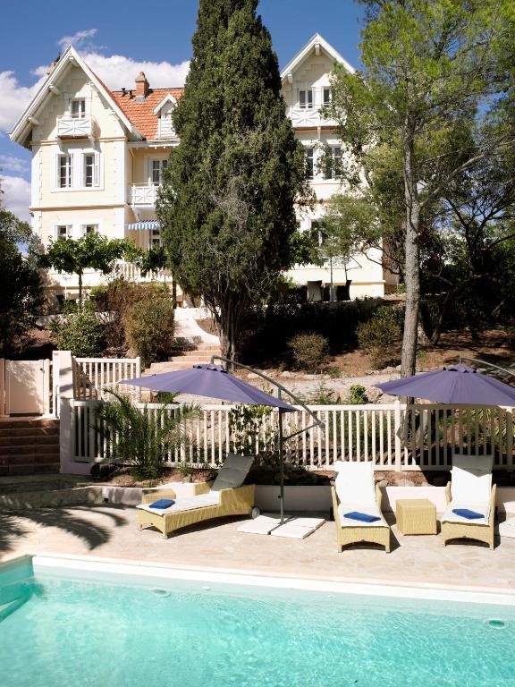 Hotel Villa La Cheneraie Saint-Raphaël المظهر الخارجي الصورة