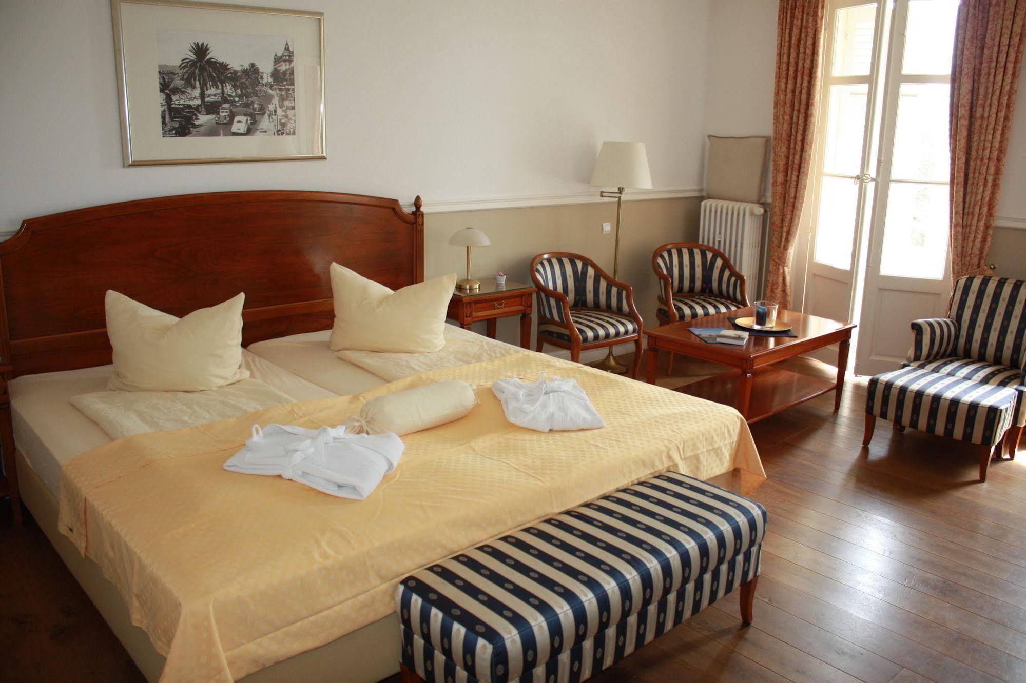 Hotel Villa La Cheneraie Saint-Raphaël المظهر الخارجي الصورة