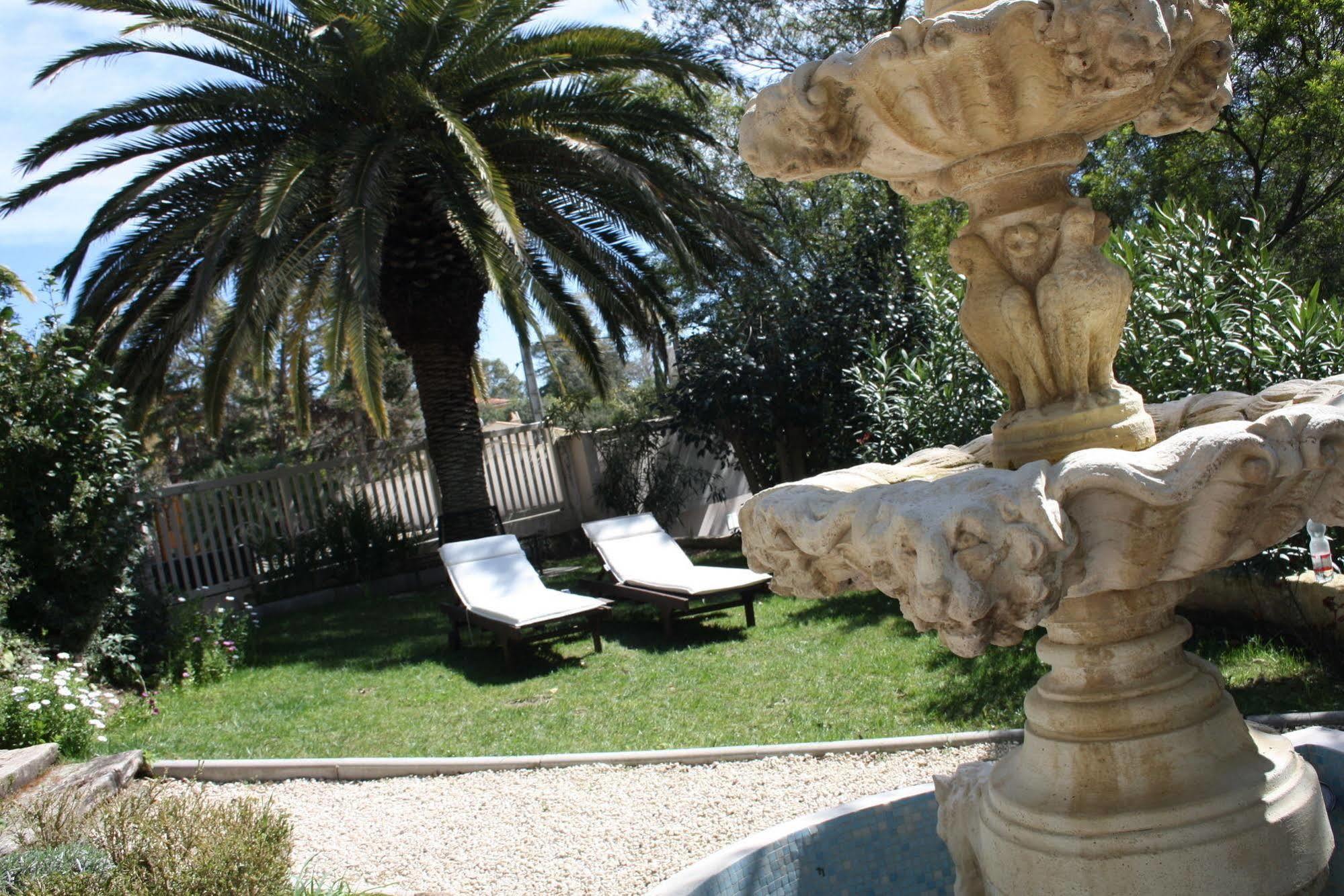 Hotel Villa La Cheneraie Saint-Raphaël المظهر الخارجي الصورة
